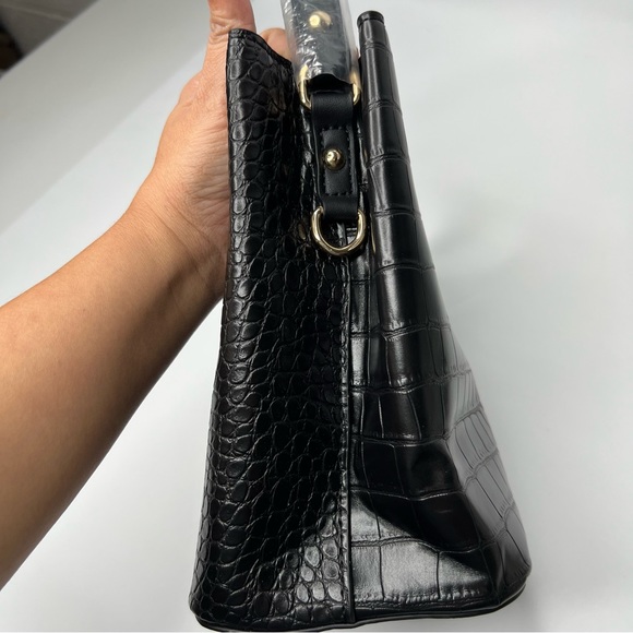 AOTA Elena Vegan Black Mock Croc Embossed Bucket Crossbody Bag Black NWT - Picture 11 of 16